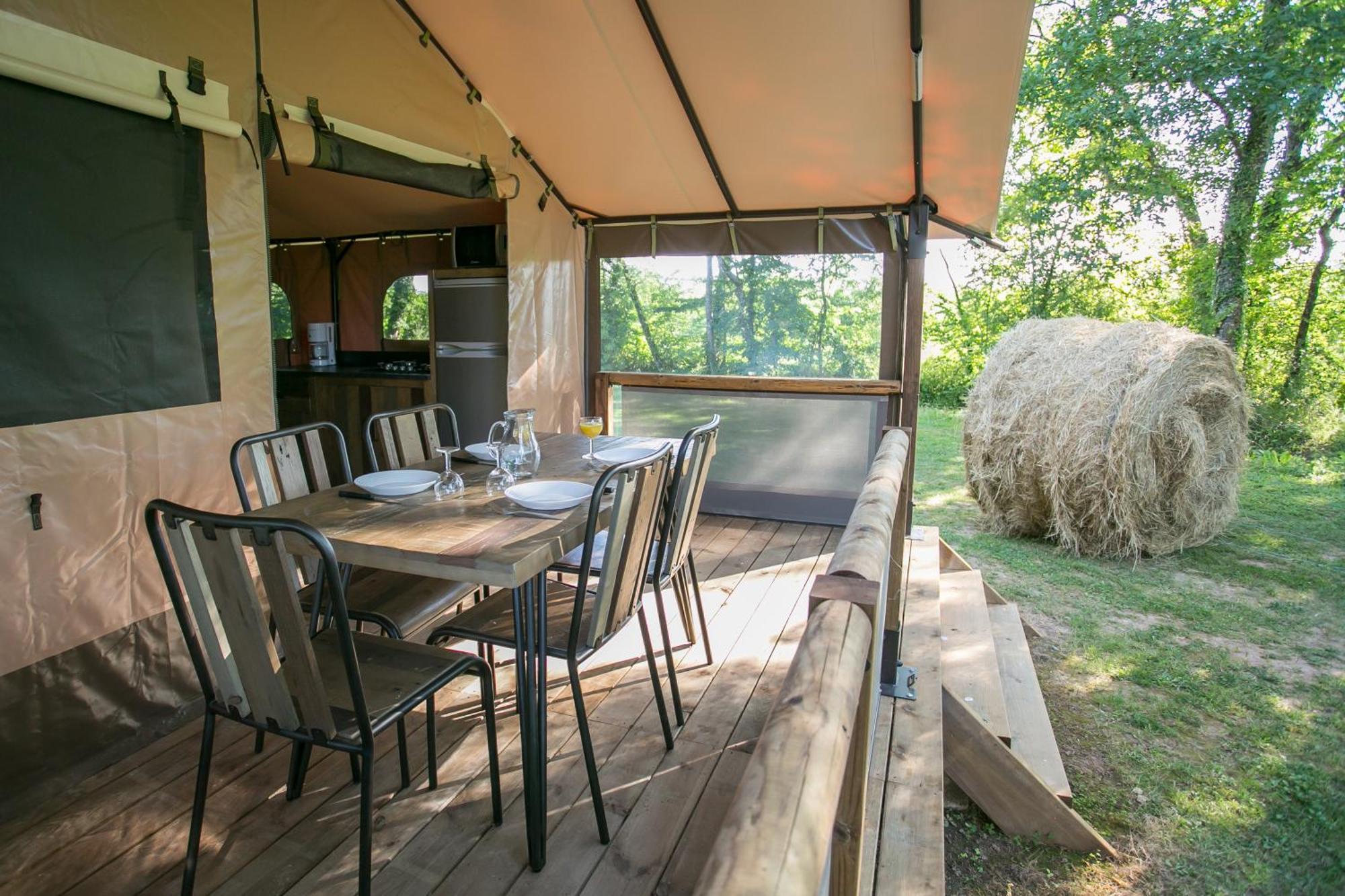 Camping La Ferme De Perdigat Limeuil 외부 사진