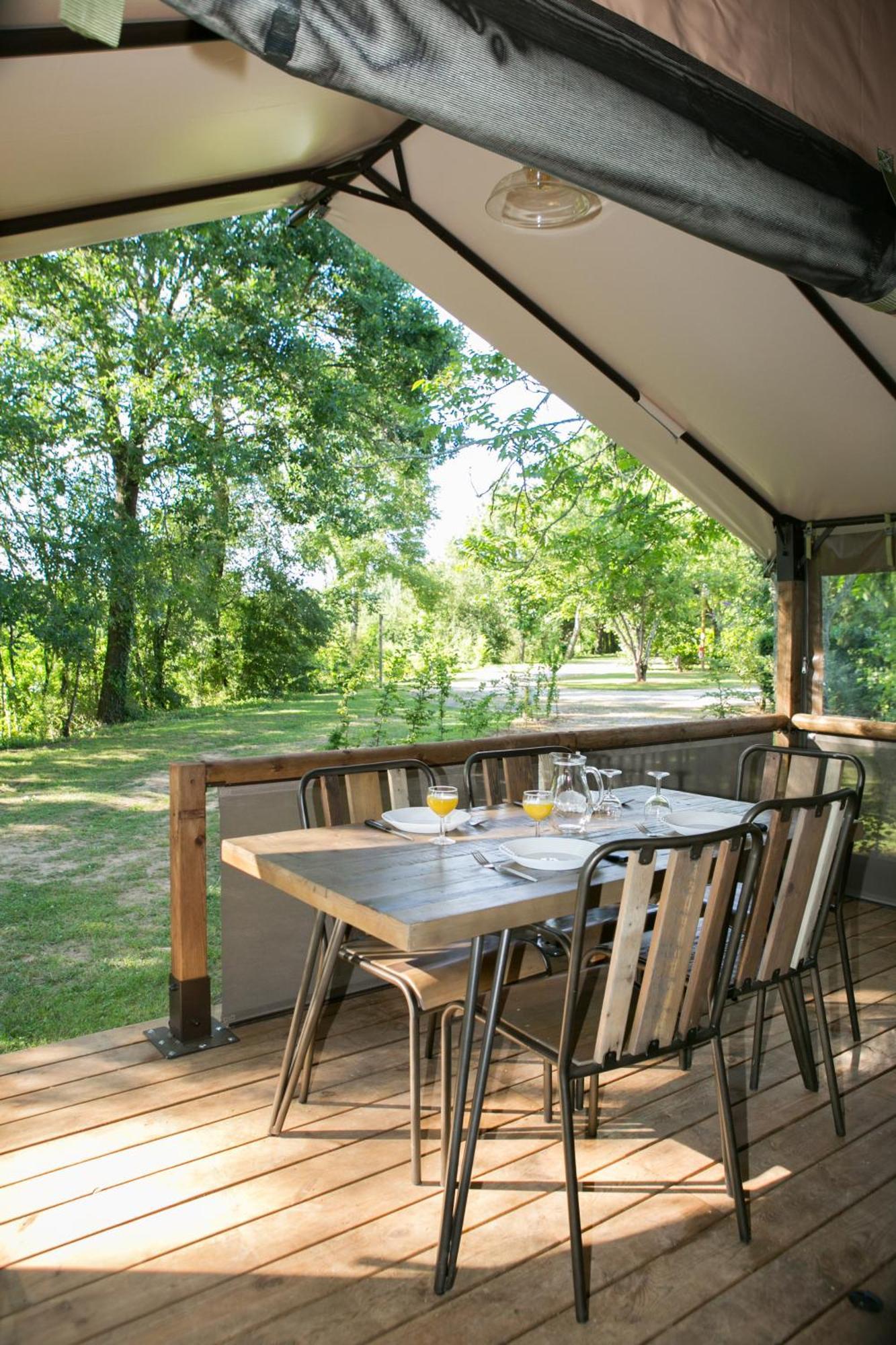 Camping La Ferme De Perdigat Limeuil 외부 사진